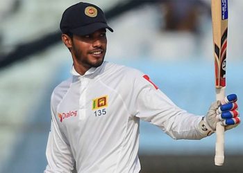 ධනන්ජය සිල්වාගෙන් ශතකයක්