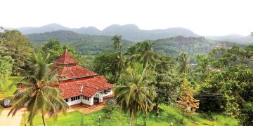 සීතාවක බලන්න රාජසිංහ කෝවිලට එන්න