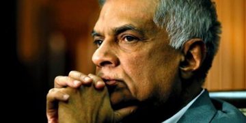 රනිල් එයි: ‌වහාම පක්ෂ නායකයන් කැදවයි