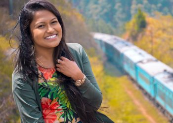 සිස්ටම් චේන්ජ් කරන කෙල්ල