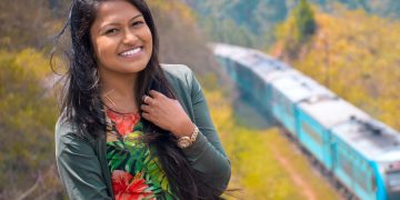 සිස්ටම් චේන්ජ් කරන කෙල්ල