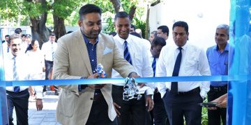 Allianz නව පාරිභෝගික සේවා මධ්‍යස්ථානය බොරැල්ලට