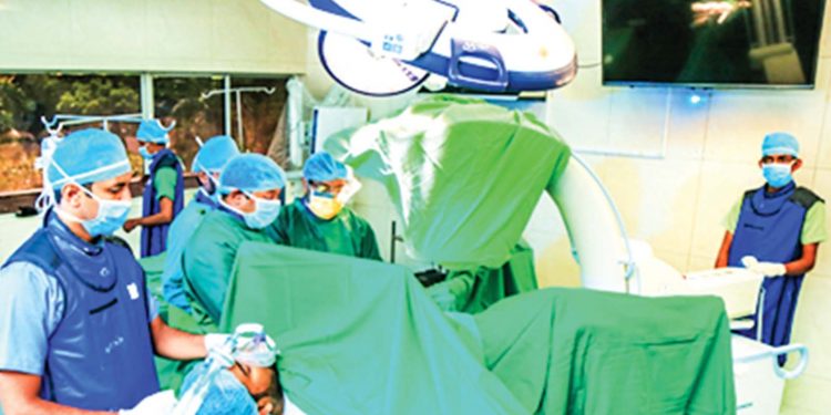 ලංකා හොස්පිටල්ස් වෙතින් වාර්තාවක්