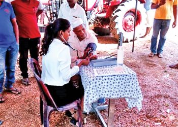 ඩීමෝ වෙතින් මහින්ද්‍රා ට්‍රැක්ටර් සේවා කඳවුරක්