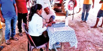 ඩීමෝ වෙතින් මහින්ද්‍රා ට්‍රැක්ටර් සේවා කඳවුරක්