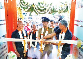සියපත ෆිනෑන්ස් පීඑල්සී  යාපනයට