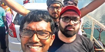 කාර් එකෙන් මුහුදු යන්න උතුරෙන් ෆෙරියට නඟින්න