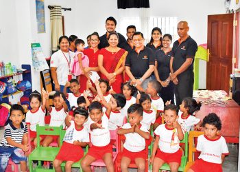සියපත ෆිනෑන්ස් වෙතින් “සියපත කිරුළ” ළමා ඉතුරුම් ගිණුම