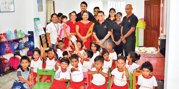 සියපත ෆිනෑන්ස් වෙතින් “සියපත කිරුළ” ළමා ඉතුරුම් ගිණුම