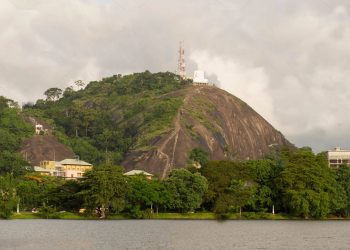 ඇතුගලදී අතුරුදන් වූ සිංහල කුමාරයා කවුද?