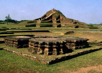 ලෝකයේ ලොකුම බෞද්ධ විශ්වවිද්‍යාල