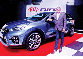 2020 Kia නීරෝ මෝටර් රථය දැන් ශ්‍රී ලංකාවේ