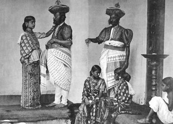 මහනුවර යුගයේ ඇඳුම් ආයිත්තම්
