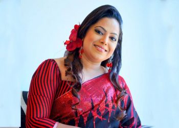 සංජීවනී හිටිහැටියෙම ඇමෙරිකාවෙන් ආවෙ ඇයි