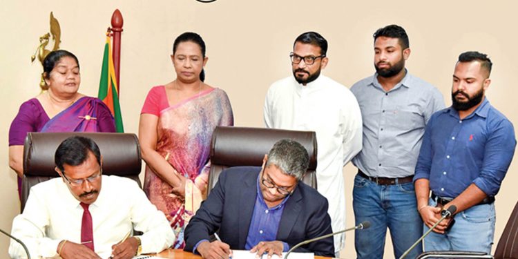 Daraz  – සමෘද්ධි සංවර්ධන දෙපාර්තමේන්තුව  හා අත්වැල් බැඳගනී