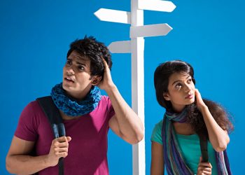 ගහෙන් වැටිල්ලෙයි ගොනා ඇනිල්ලෙයි වෙනස