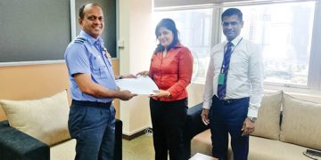 මියගිය ගුවන් නියමුවන්ට  පීපල්ස් ඉන්ෂුවරන්ස් රක්ෂණ ප්‍රතිලාභ