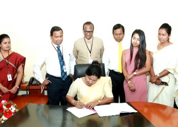 HDFC බැංකුවේ නව සභාපතිනිය වැඩ භාරගනී