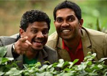 සිනහවේ කිරුළ දිනූ ජනයි – ප්‍රියයි