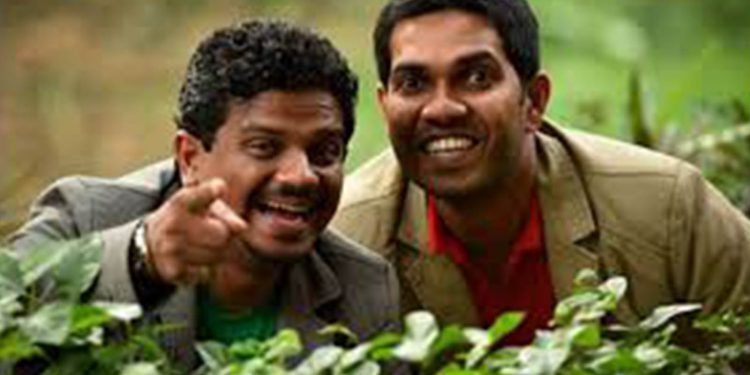 සිනහවේ කිරුළ දිනූ ජනයි – ප්රියයි