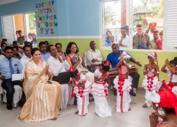 කොළඹ මහ නගර සභාව සහ ජෝන් කීල්ස් පදනම  ප්‍රජා මධ්‍යස්ථානයක් ස්ථාපනය කරයි