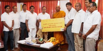 කැලණිය දුරුතු මහා පෙරහැරට  ලංකා බැංකුවේ දායකත්වය