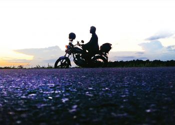 බයික් තුනයි – දවස් හතයි – රටම කවර්