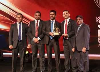 ලංකාසෝයි රන් සම්මානයෙන් පිදුම් ලබයි