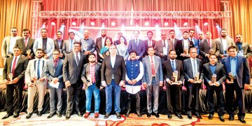 පෙරේරා ටයර් සර්විස් ආයතනය පෙට්ලාස් අලෙවි නියෝජිතයන් අගයයි
