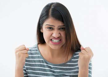 ඔබත් විෂ කන්‍යා යෝගයකින් උපන් කාන්තාවක්ද