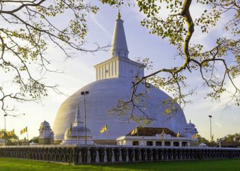 අනුරාධපුර රාජධානියට මොකද වුණේ?