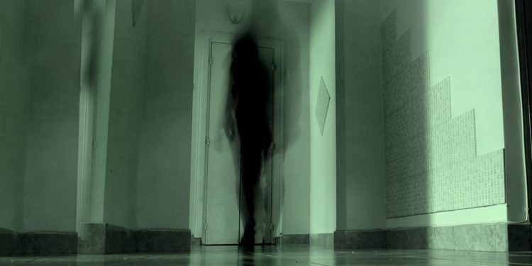 රෝහලේ ලයිට් දාන භූතයෙක්