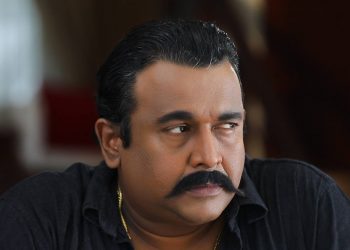 මම දේශපාලනයට එන්නෙ නෑ