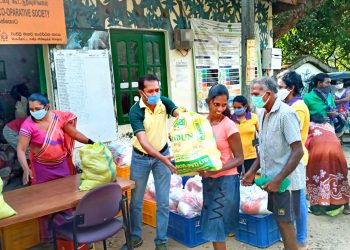 කොවිඞ්-19 වෛරසයෙන් වතු කම්රුවන්  ආරක්ෂා කිරීම සඳහා හේලීස් ප්ලාන්ටේෂන්ස් පියවර ගනී