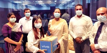 VIVO විසින් රුපියල් මිලියනයක වටිනා  කමකින් යුත් ශල්‍ය මුහුණු ආවරණ පරිත්‍යාග කරයි