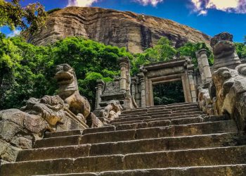 ඉතිහාසයේ සැඟවුණු රහස් යාපහුවෙන් මතුවෙයිද