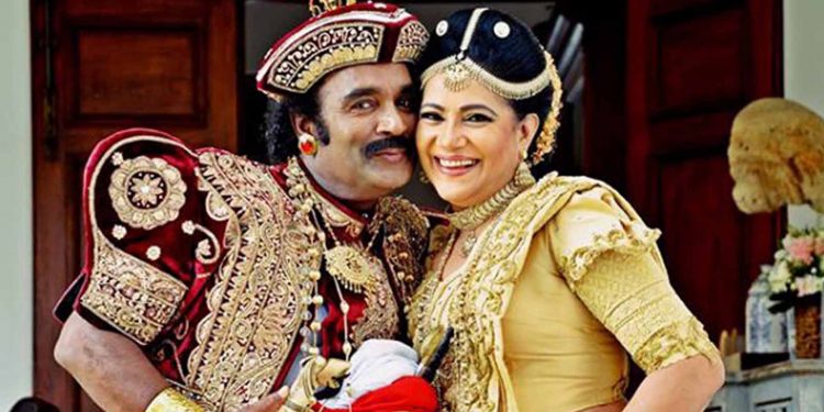 සිනමාවෙන් ජෝඩුවුණු සැබෑ ලොවේ තරු