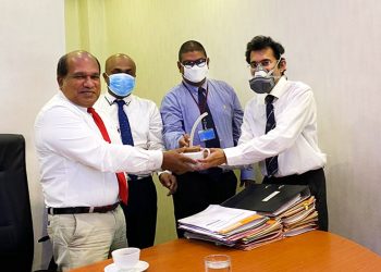 දංකොටුව පෝසිලේන්  වාෂ්ප ආශ්වාසකයක් හඳුන්වාදෙයි