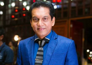 ටයිටස් තොටවත්ත කමල්ව කුඩුකාරයෙක් කළේ ඇයි