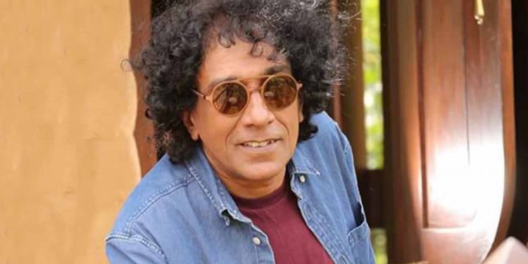 මෙගා කියන්නෙ හෝද හෝද අඳින එකම ඇඳුමක්