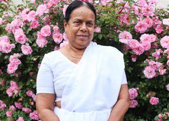 අපිට මොන බොම්බායක්ද අපි හරිම දුප්පත්…