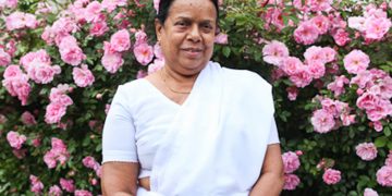 අපිට මොන බොම්බායක්ද අපි හරිම දුප්පත්…