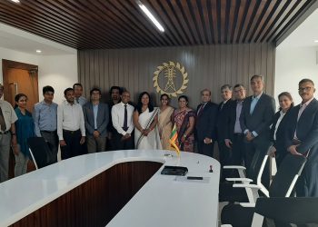 ඩීමෝ සහ සීමන්ස්, ලංකා විදුලි බල මණ්ඩලය සමග අත්වැල් බැඳ ගනියි