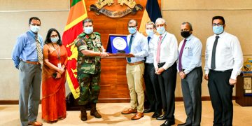 හමුදාපතිගෙන්  හේමාස් සමූහයේ  ඩොල්ෆින් හෝටලයට පැසසුම්