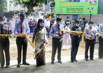 ‘පෙරමග‘ වැඩසටහනින් කොවිඞ්-19 රෝගීන් පරික්ෂා කිරීමේ මධ්‍යස්ථාන