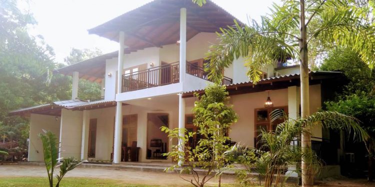 හිත හොඳ දොස්තර ලෙඩ කරපු වාස්තු