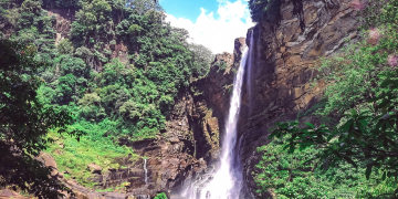 නිශ්ශංකමල්ල නාපු ඇල්ල