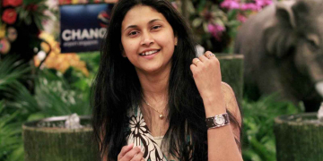 ආදරය හින්දා ජීවිතය කැපකළ නාලනී