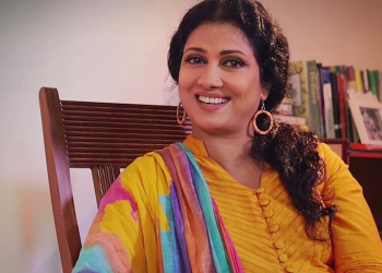 කාලි වෙලා ඉන්දියාවට පිම්මක් පැන්න මීනා කුමාරි