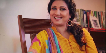 කාලි වෙලා ඉන්දියාවට පිම්මක් පැන්න මීනා කුමාරි